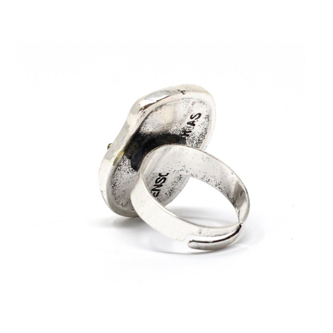 Customizable peridot ring set