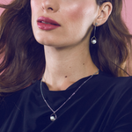 Load image into Gallery viewer, Silver pearl circle earring