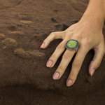 Load image into Gallery viewer, Peridot medal silver ring