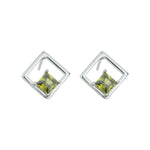 Load image into Gallery viewer, Pendiente de plata y olivina engarzada rombo