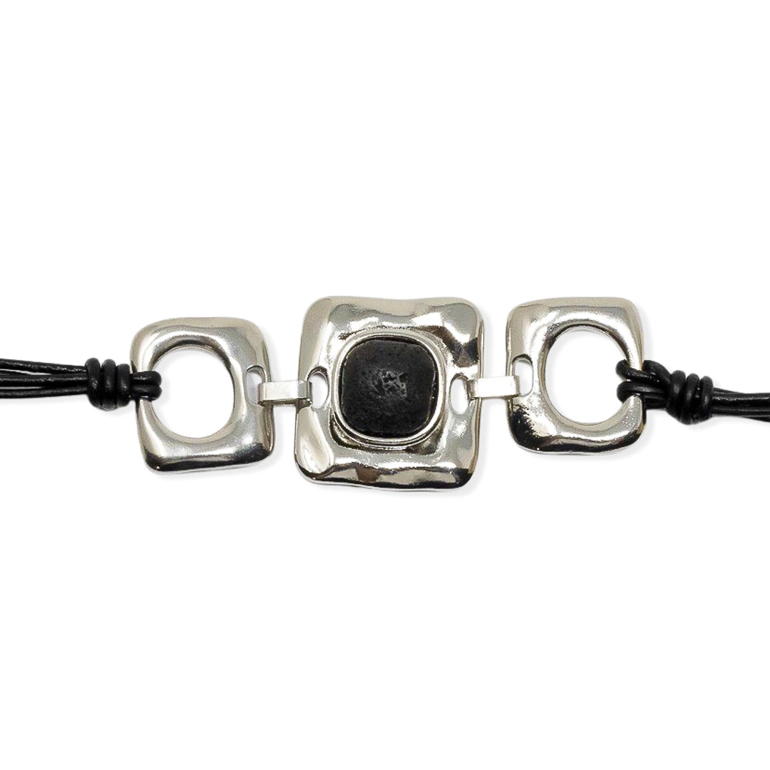 Pulsera cuadrado central lava